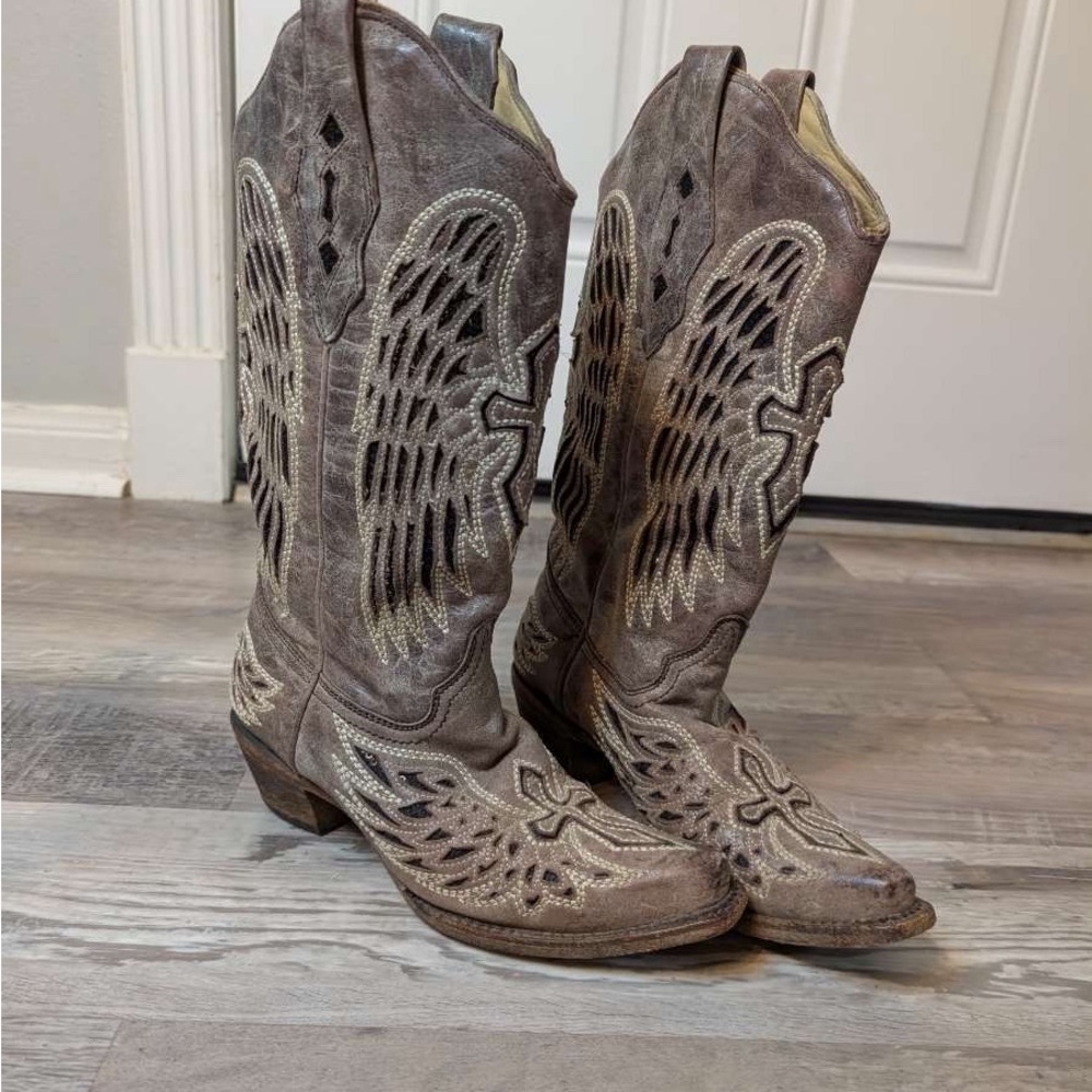 Coral women’s boots